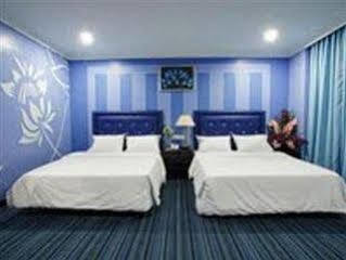 โอโย 90101 จีดีเอส โฮเทล ติติวังซา Hotel กัวลาลัมเปอร์ ภายนอก รูปภาพ